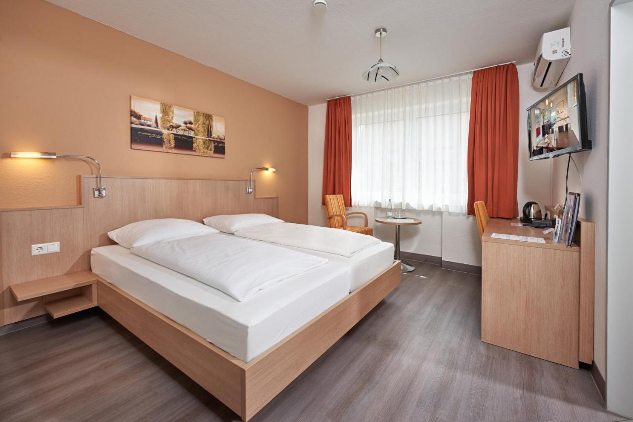 Hotel Touristik Neuenburg am Rhein Luaran gambar