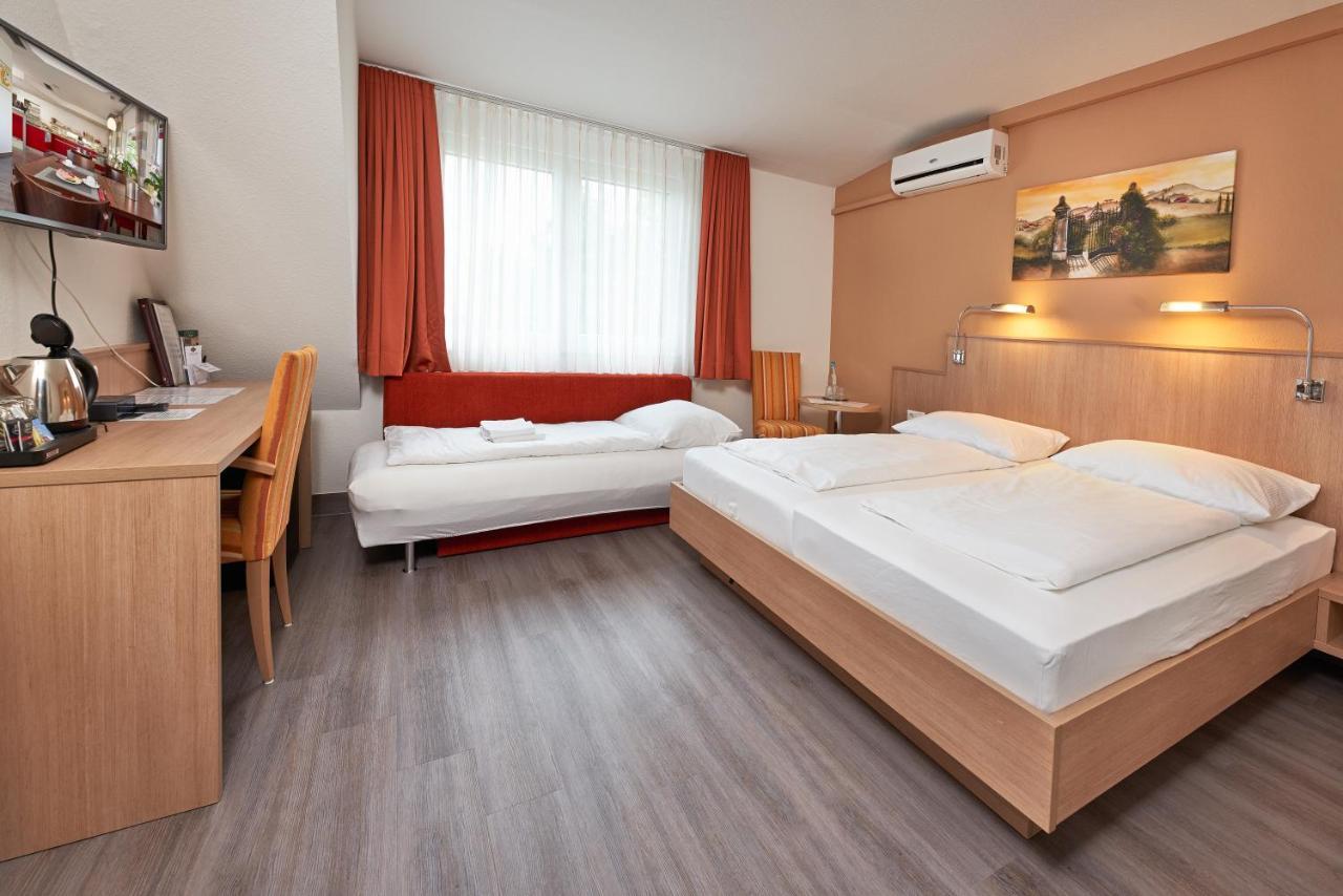 Hotel Touristik Neuenburg am Rhein Luaran gambar